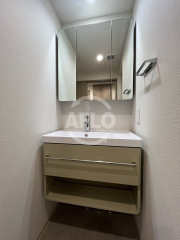 洗面設備　プレサンス東淀川駅前プローシェ　洗面台