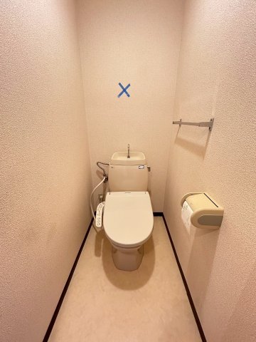 トイレ　別号室の写真です。ご参考までに