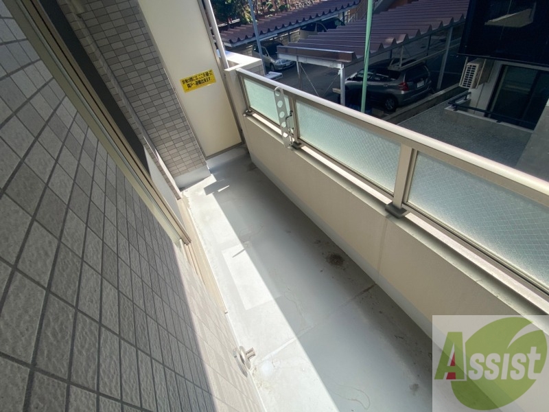 バルコニー　バルコニーが付いていますので一息ついてみてはいかがですか。