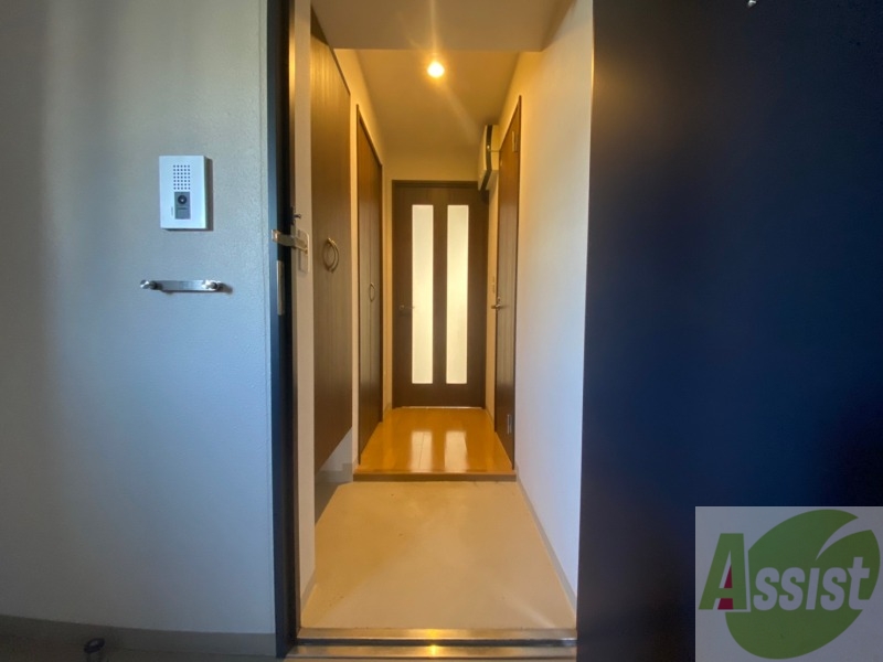 玄関　玄関です。白を基調としていて清潔感があります！