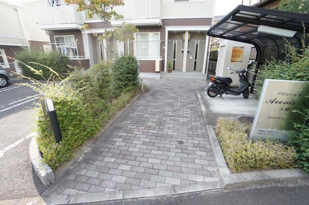 エントランス　アプローチ