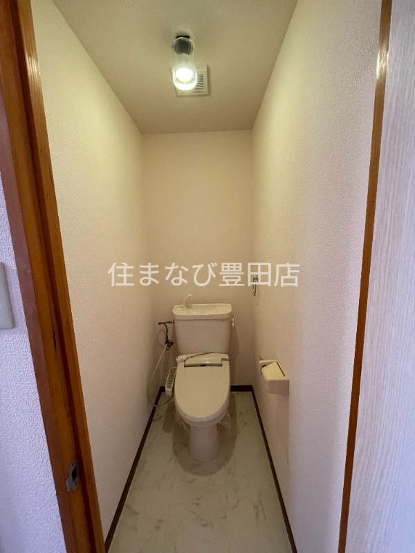 トイレ　別部屋同型写真