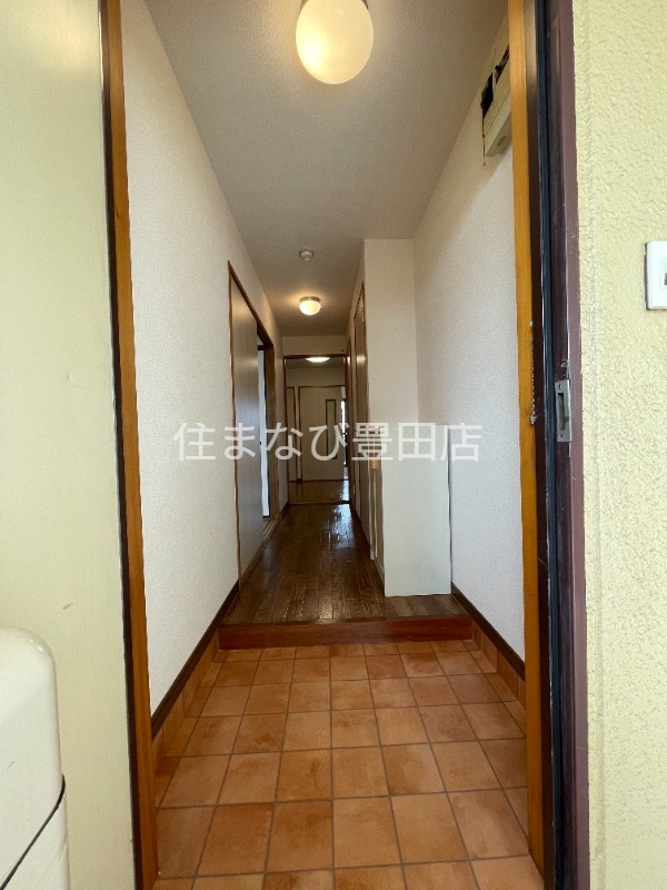 玄関　別部屋同型写真