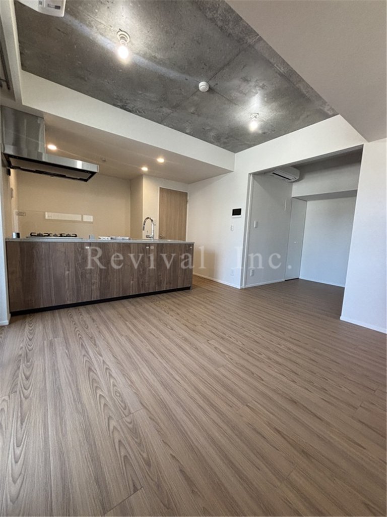 居室・リビング　開放感あるリビングでございます