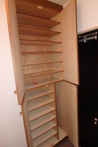 収納　シューズボックス