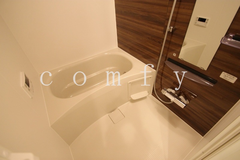 バス・シャワールーム　追炊き・浴室乾燥機付きバス