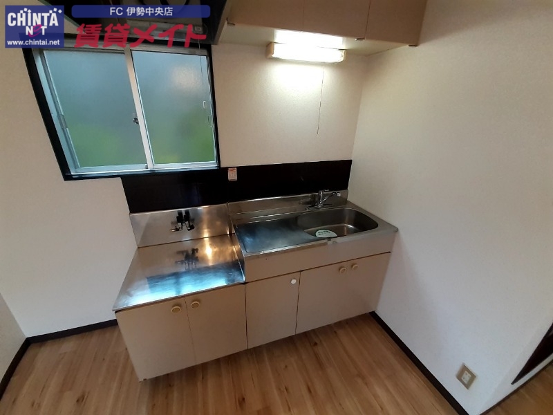 キッチン　同型参考写真