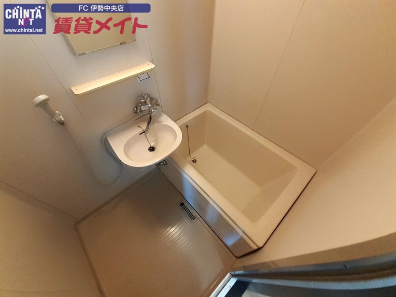 バス・シャワールーム　同型参考写真