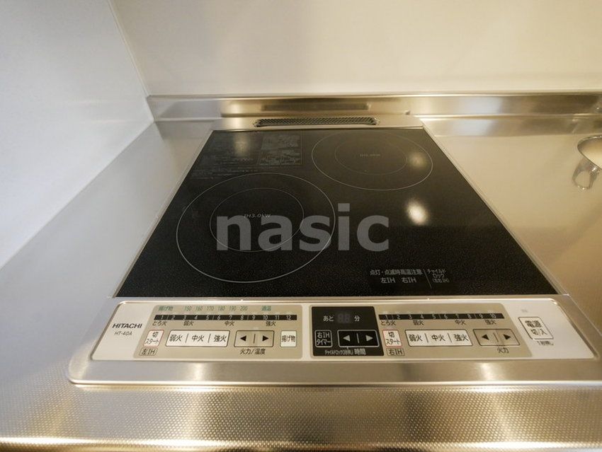 キッチン　IHコンロ2口備え付け
