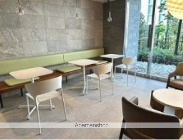 ロビー　ロビー