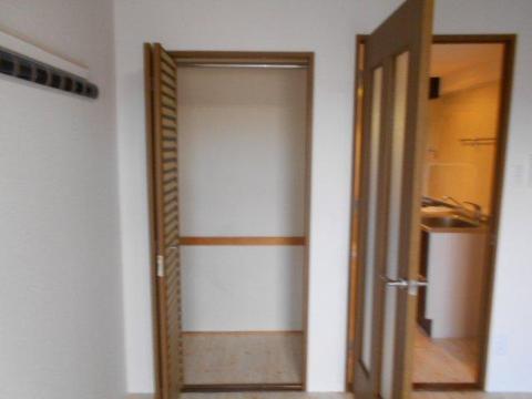 収納　クローゼット