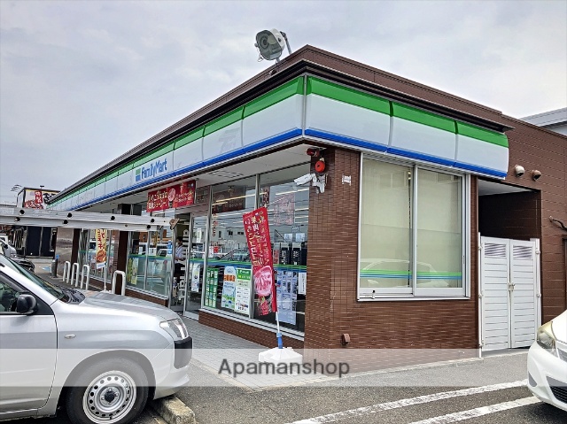 コンビニ　ファミリーマート（コンビニ）まで508m