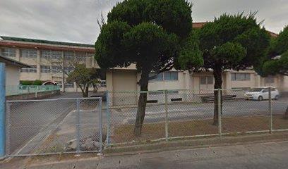 小学校　松原小学校（小学校）まで400m