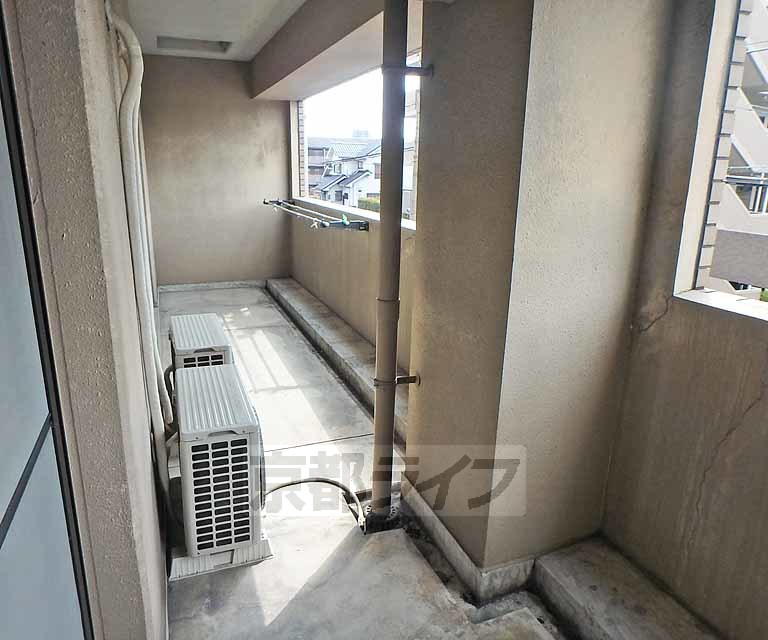 バルコニー　洗濯物たくさん干せます