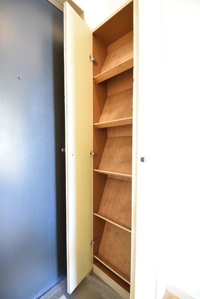 収納　シューズボックス