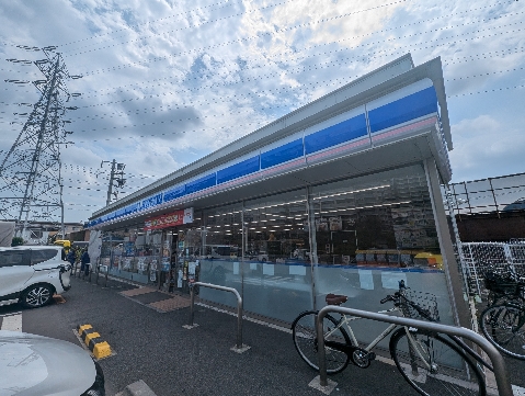 コンビニ　ローソン川崎小倉下町店（コンビニ）まで160m