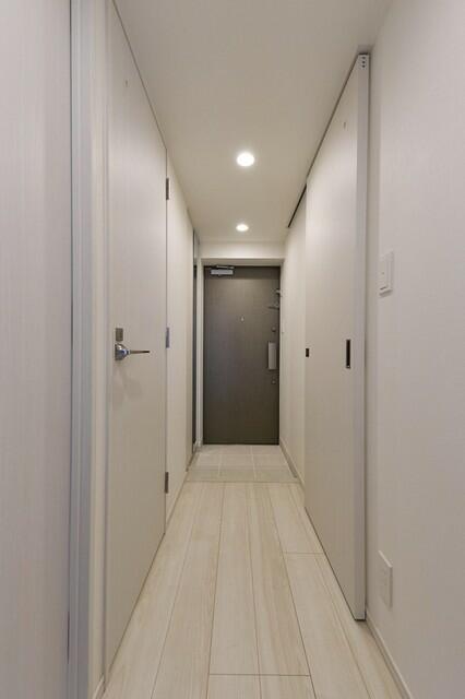 玄関　※写真は同タイプ住戸です。