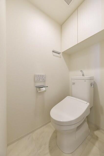 トイレ　※写真は同タイプ住戸です。