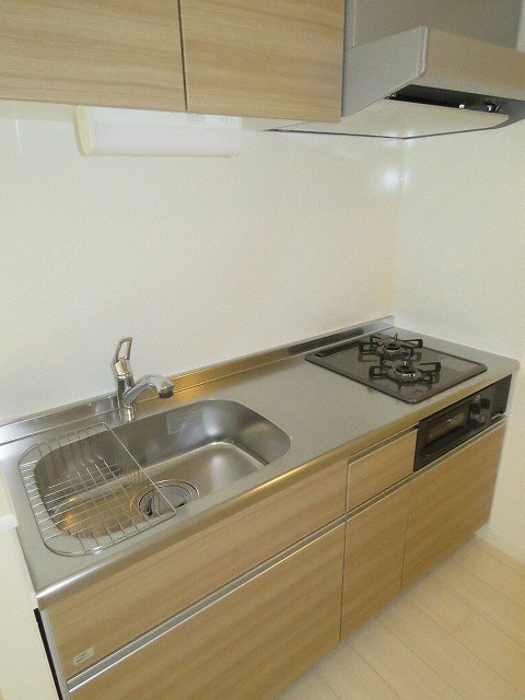 キッチン　人気で使用しやすい独立式システムキッチンです♪