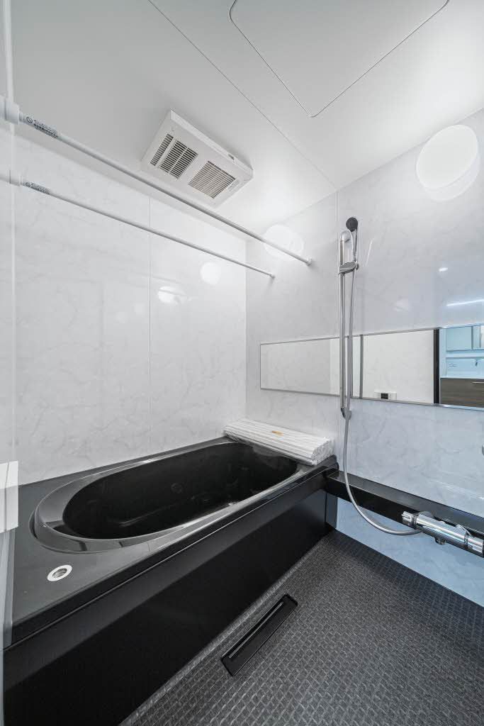 バス・シャワールーム　バスルーム