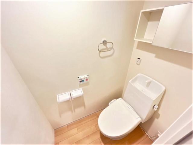 トイレ　トイレ