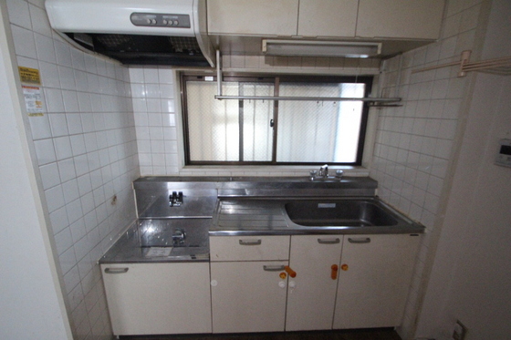 キッチン　※別号室の写真です