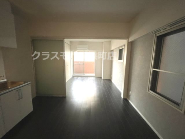 居室・リビング　(参考)同マンション他部屋の写真