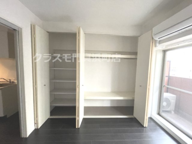 収納　(参考)同マンション他部屋の写真