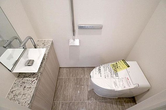 トイレ　参考写真