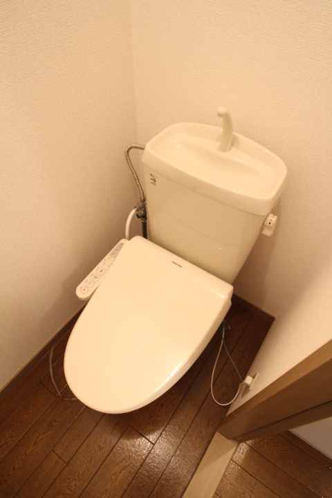 トイレ　ウォシュレット設置済みです