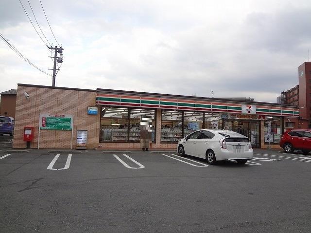 コンビニ　セブンイレブン八幡穴生1丁目店（コンビニ）まで420m