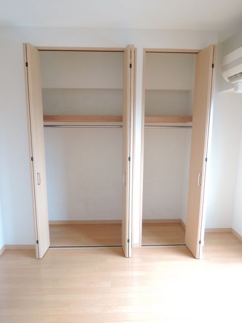 収納　（別タイプ参考写真）ラウレアビレッジ　北区王子4