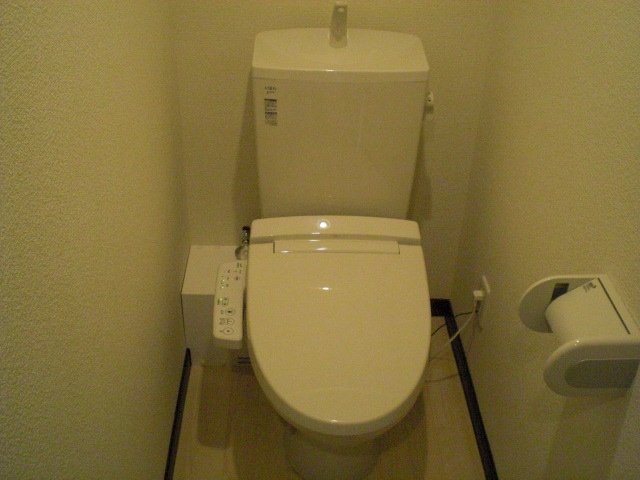 その他　温水洗浄便座