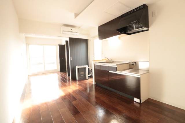 居室・リビング　明るい居室♪