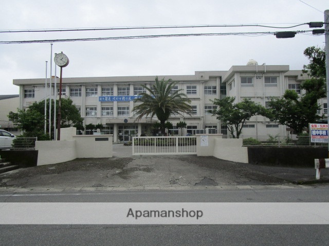 中学校　檍中学校（中学校）まで400m