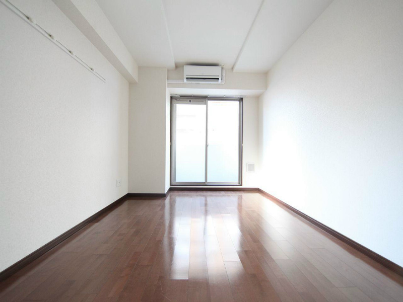 その他部屋・スペース　洋室8.9帖　エアコン完備　バルコニー