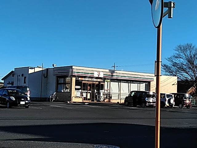 コンビニ　セブンイレブン藪塚運動公園前店（コンビニ）まで550m