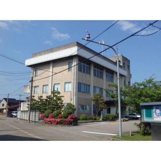 警察署・交番　小矢部警察署（警察署・交番）まで2845m