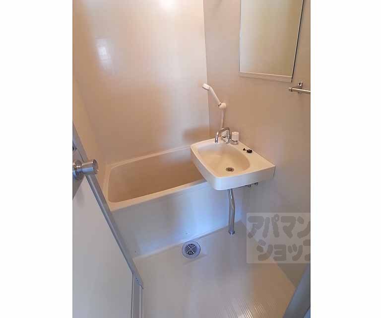 バス・シャワールーム　バス