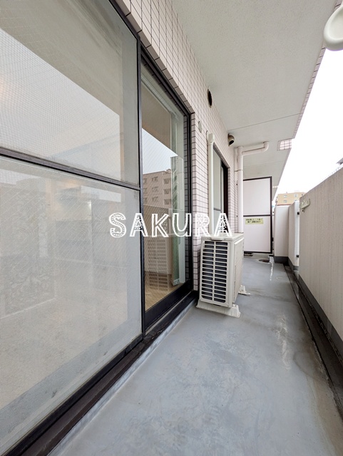 バルコニー　暖かな日差しのふりそそぐバルコニー♪