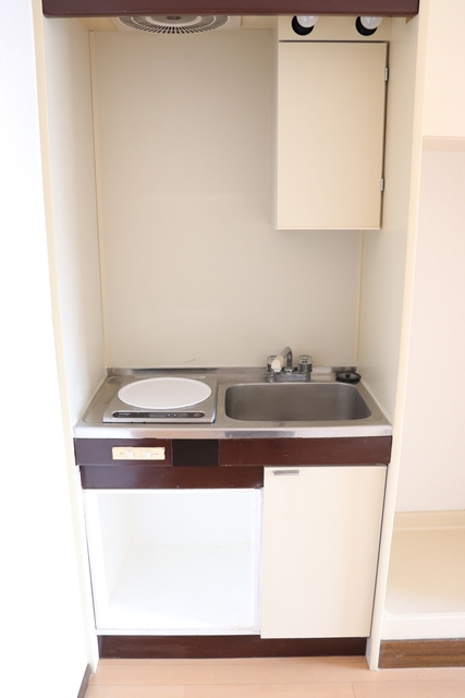 キッチン　ＩＨコンロ完備☆すぐお料理も始められます☆