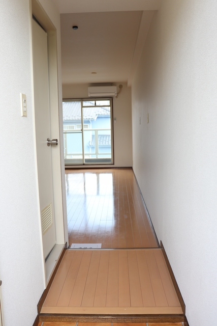 玄関　毎日通る玄関はこちら☆