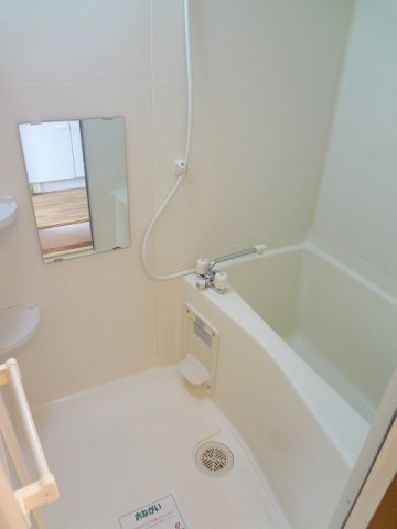 バス・シャワールーム　お風呂で日々の疲れを落としましょう