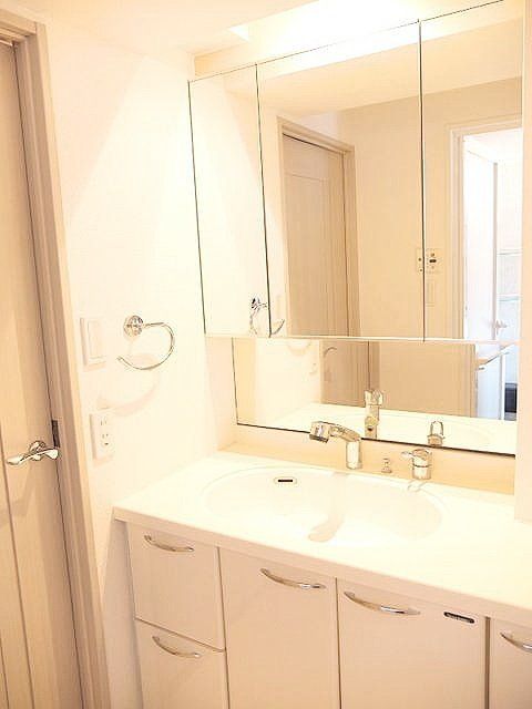 洗面設備　タウンハウジングレジデンス事業部　恵比寿店・赤坂店までお問…