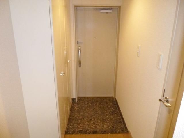 玄関　タウンハウジングレジデンス事業部　恵比寿店・赤坂店までお問…