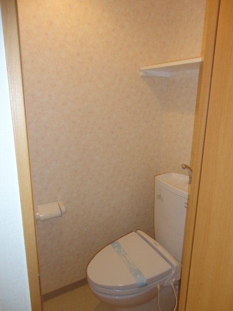 トイレ　暖房便座付