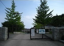 その他　城山中学校（その他）まで2400m