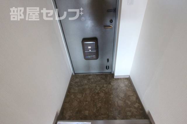 玄関　他の号室の写真です。