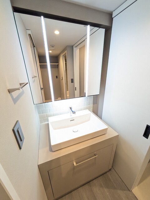 洗面設備　洗面化粧台