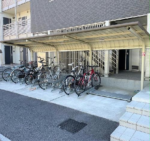 その他共有部分　屋根付き駐輪場